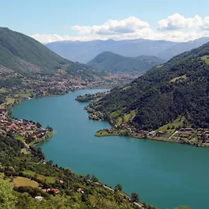 Fonte- Vittoria Spinone Al Lago
