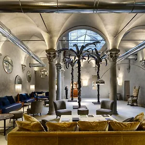 Otel Garibaldi Blu, Floransa