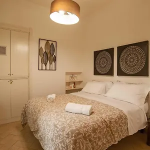 Appartamento Casa Medici Riccardi - 50mt Da Piazza Duomo, Firenze